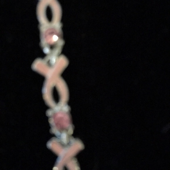 Avon breast cancer bracelet - Picture 2 of 3